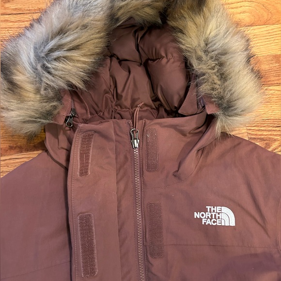 North Face Women’s Arctic Down Parka Maroon Purple, Small - Picture 7 of 9